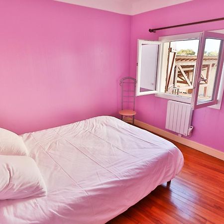 Gite 1 à 9 personnes Hagetmau coeur de ville Extérieur photo